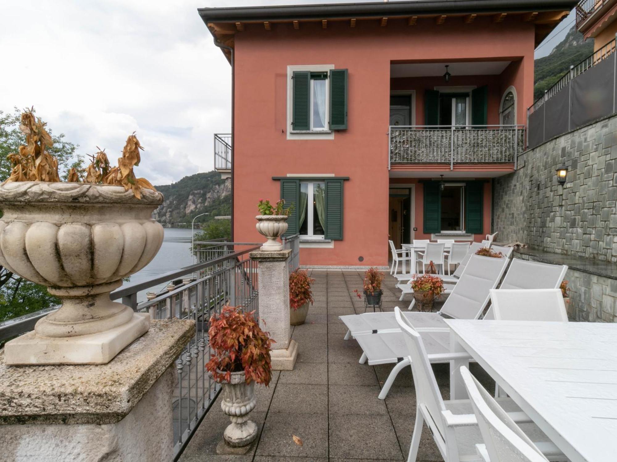 Villa Olcio - Al Lago Mandello del Lario Buitenkant foto